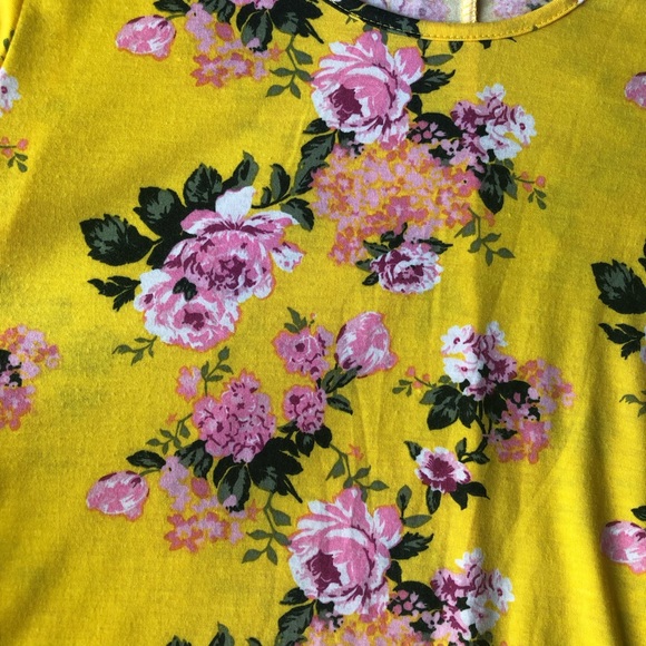 Bobbie Brooks asymmetrical top - Picture 2 of 11